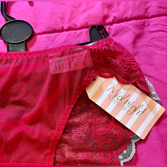 MIDNIGHT COCO SET OF 3 LACE PANTIES SIZE S-M - Picture 6 of 7